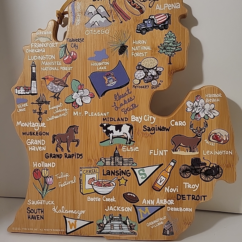 Totally Bamboo Fish Kiss Michigan Cutting Board New